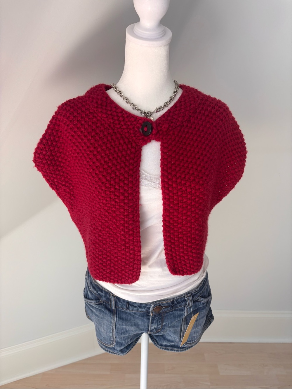 Hand Knit Cropped Capelet ❤️